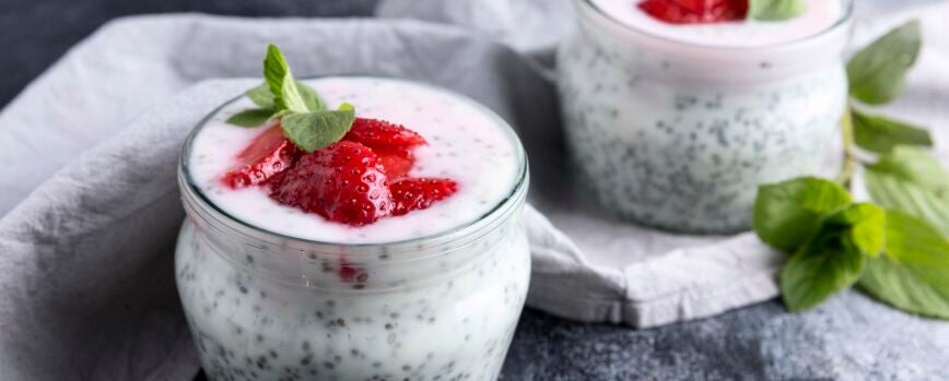 Ângulo alto de uma deliciosa sobremesa saudável