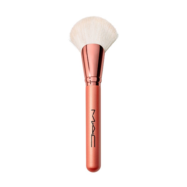 143S Bronzer Fan Brush
